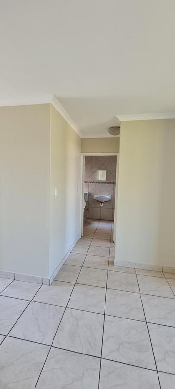 To Let 2 Bedroom Property for Rent in Strand Central Western Cape